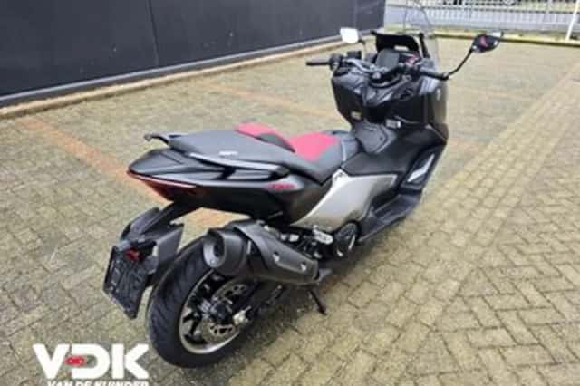 Yamaha Tmax 25TH Anniversary (2026) thumbnail 4