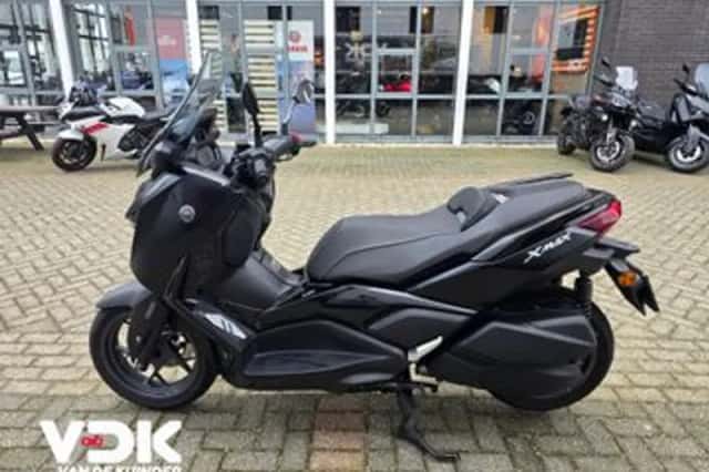 Yamaha CZD300D-A (2024) thumbnail 3