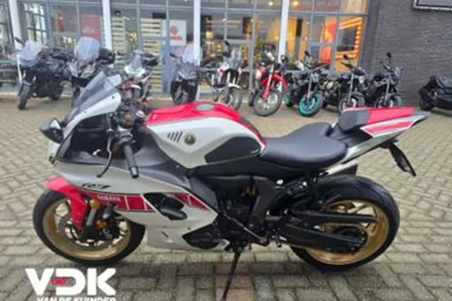 Yamaha YZF-R7 (2022) thumbnail 3