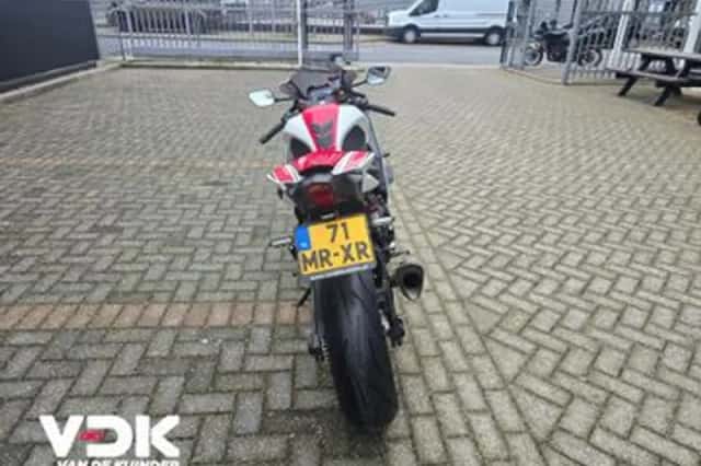 Yamaha YZF-R7 (2022) thumbnail 5