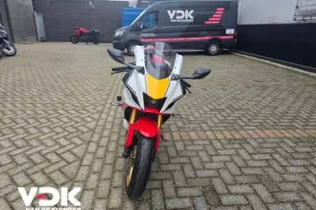 Yamaha YZF-R7 (2022) thumbnail 6