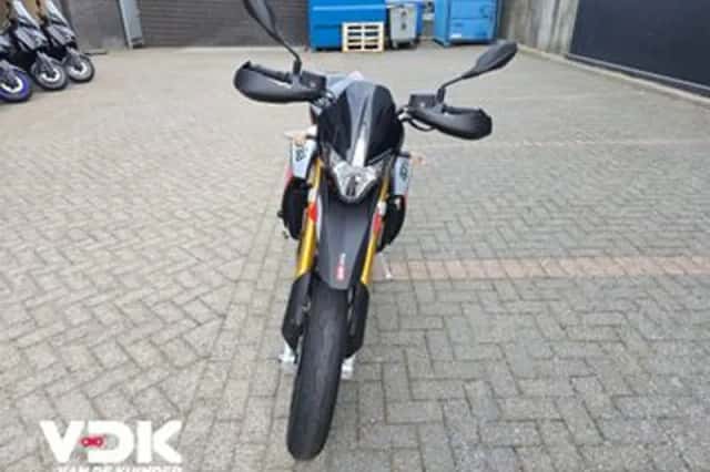 Aprilia Dorsoduro 900 (2017) thumbnail 6
