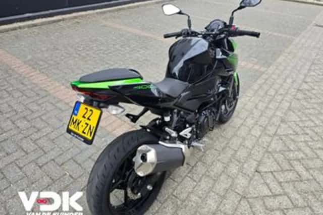 Kawasaki Z400 (2020) thumbnail 4
