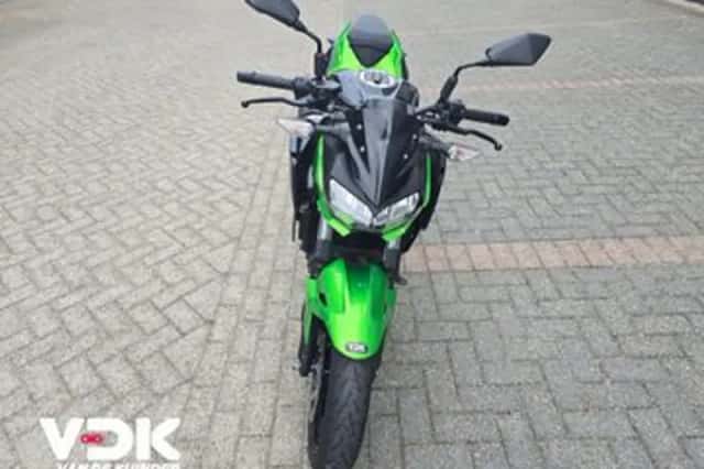 Kawasaki Z400 (2020) thumbnail 6