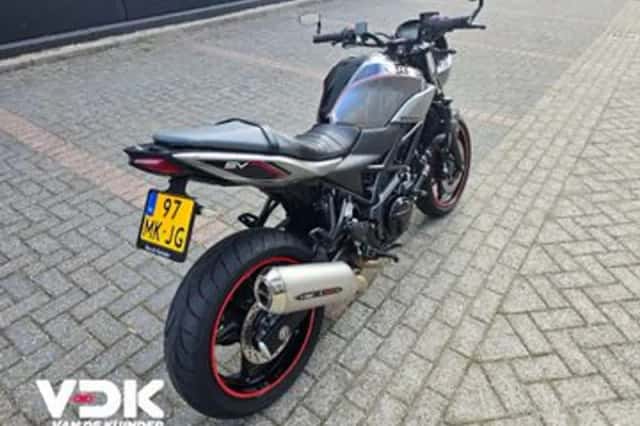 Suzuki SV 650X (2020) thumbnail 4