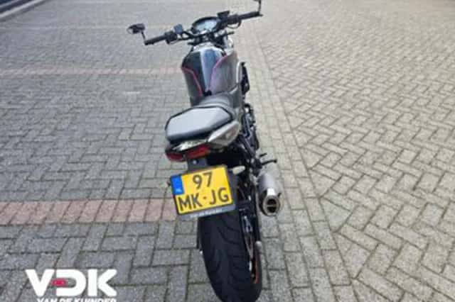 Suzuki SV 650X (2020) thumbnail 5