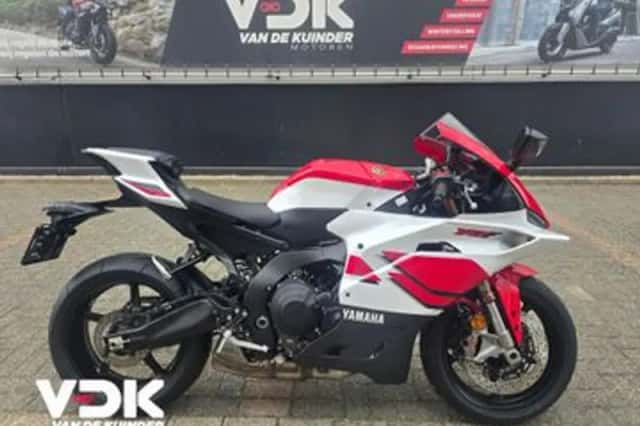 Yamaha YZF-R9 (2026) thumbnail 1