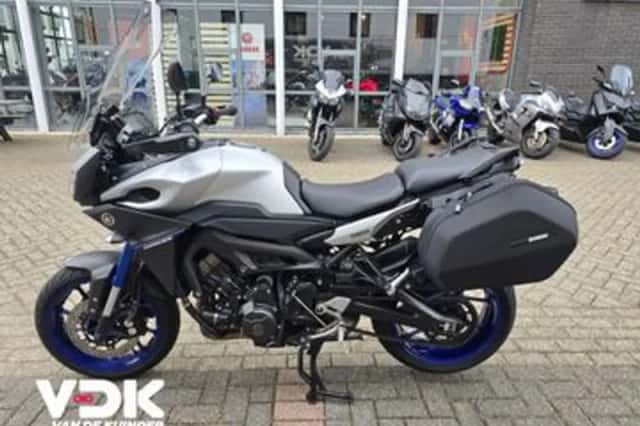 Yamaha Tracer 900 (2016) thumbnail 3