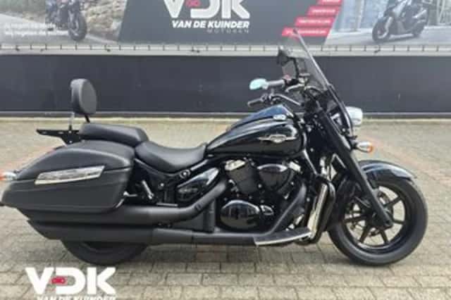 Suzuki Intruder C 1500 BT (2013) thumbnail 1
