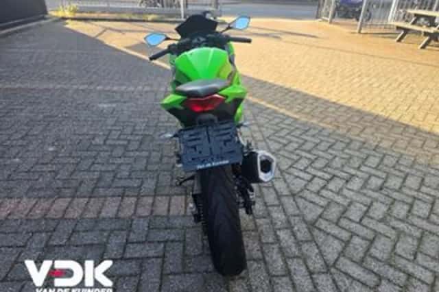 Kawasaki Ninja 300 (2015) thumbnail 5