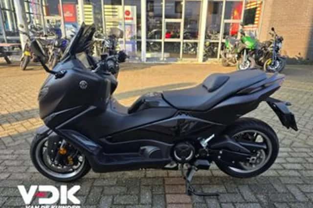 Yamaha T MAX (2025) thumbnail 3
