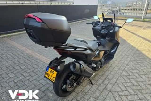 Yamaha T MAX (2024) thumbnail 4