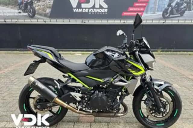 Kawasaki Z400 (2021) thumbnail 1