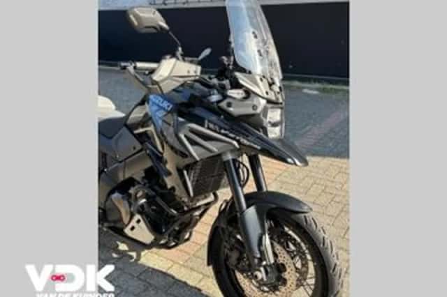 Suzuki V-Strom 1050XT (2020) thumbnail 2