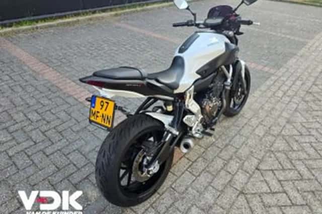 Yamaha MT-07 (2015) thumbnail 4