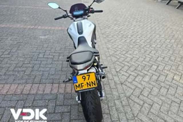 Yamaha MT-07 (2015) thumbnail 5