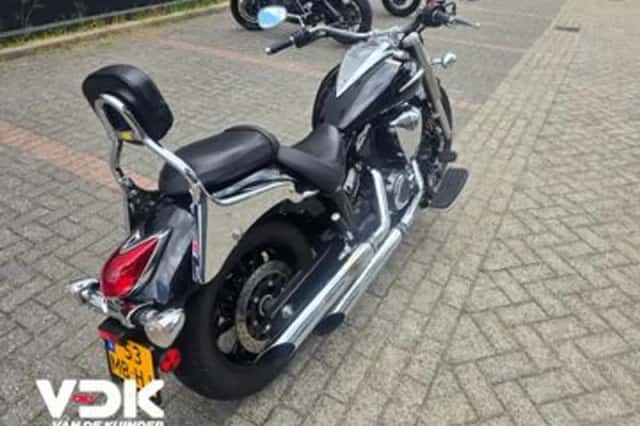 Yamaha XVS 950A Midnight Star (2009) thumbnail 4