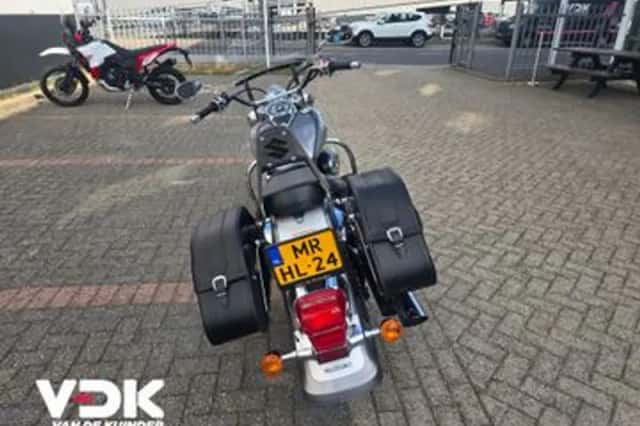 Suzuki Intruder C 800 (2006) thumbnail 5