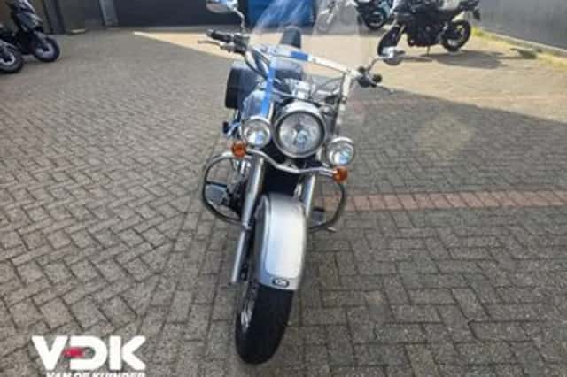 Suzuki Intruder C 800 (2006) thumbnail 6