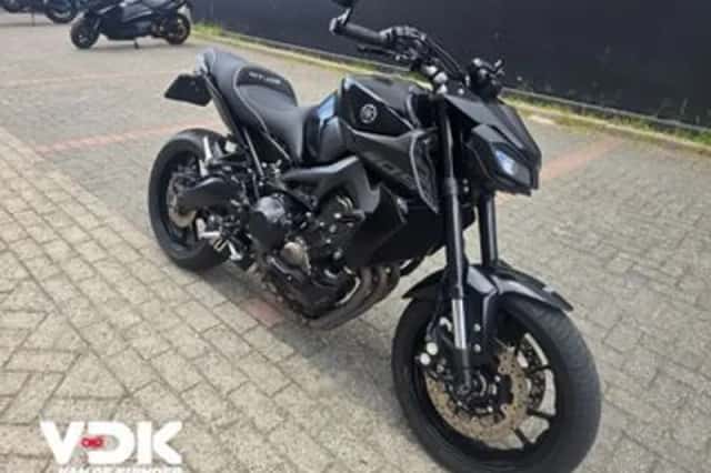 Yamaha MT-09 (2018) thumbnail 2