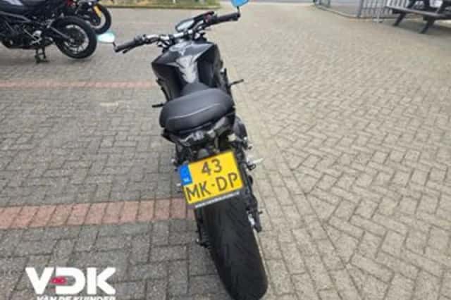 Yamaha MT-09 (2018) thumbnail 5