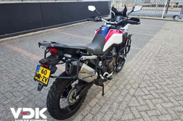 Honda CRF 1000 L Africa Twin (2019) thumbnail 4