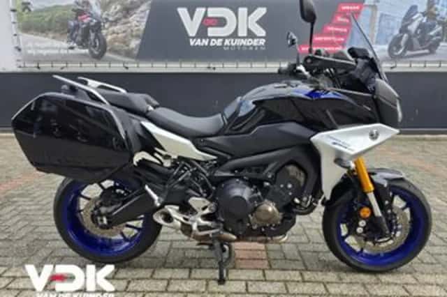 Yamaha Tracer 900 (2018) thumbnail 1