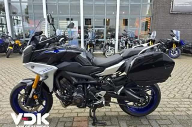 Yamaha Tracer 900 (2018) thumbnail 3