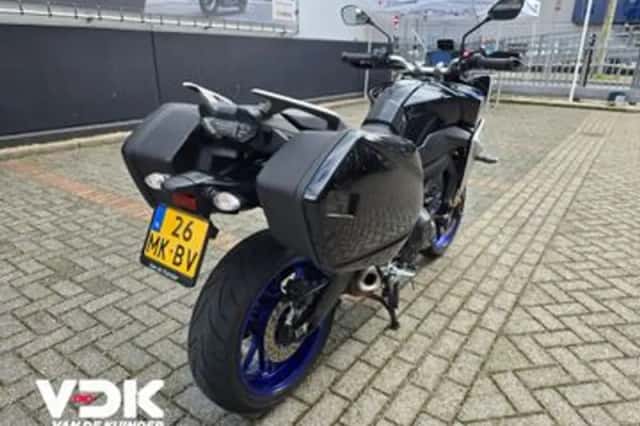 Yamaha Tracer 900 (2018) thumbnail 4
