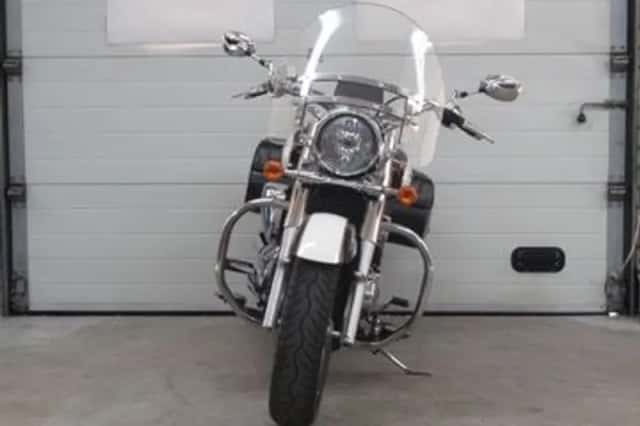 Suzuki C 800 classic (2011) thumbnail 2