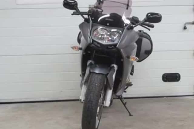 BMW F 800 ST (2006) thumbnail 2
