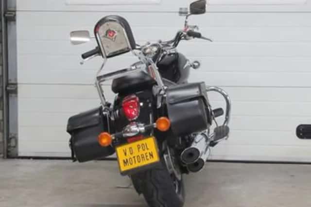 Kawasaki VN 900 (2008) thumbnail 4