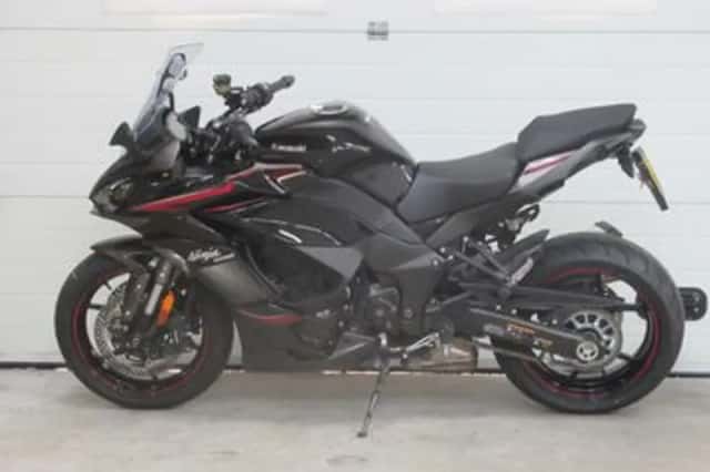 Kawasaki Ninja 1000SX (2022) thumbnail 3
