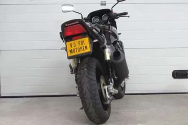 Kawasaki ZRX 1100 (1998) thumbnail 4