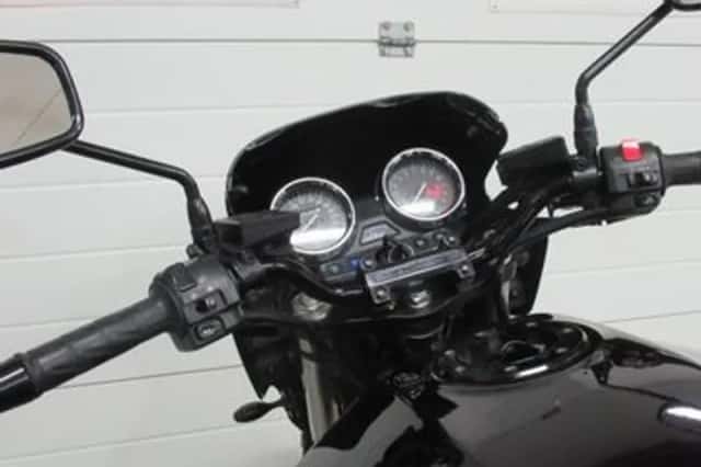 Kawasaki ZRX 1100 (1998) thumbnail 6