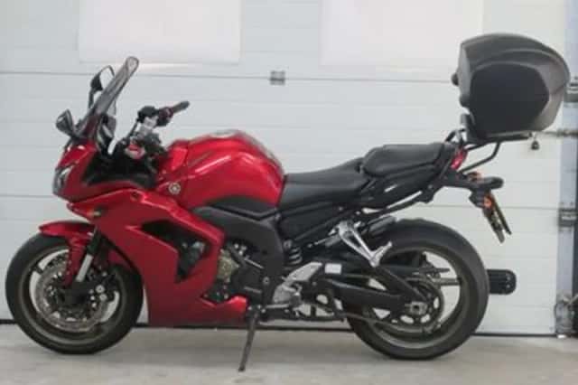 Yamaha FZ 1 Fazer (2010) thumbnail 3