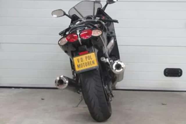 Kawasaki ZZR1200 (2004) thumbnail 4