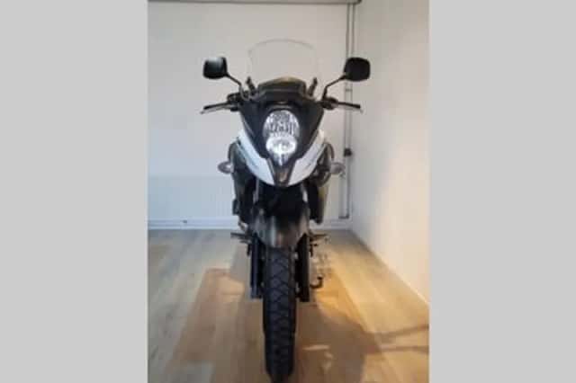 Suzuki V-Strom (2021) thumbnail 3