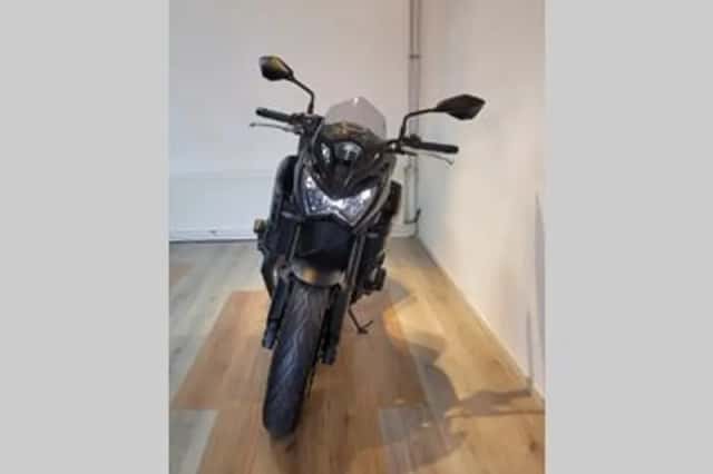 Kawasaki Z800 (2015) thumbnail 3