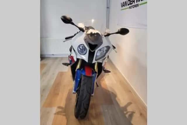 BMW S 1000 RR (2011) thumbnail 3