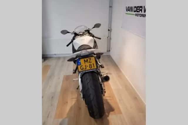 BMW S 1000 RR (2011) thumbnail 4