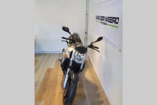 Suzuki GSR600 (2007) thumbnail 3
