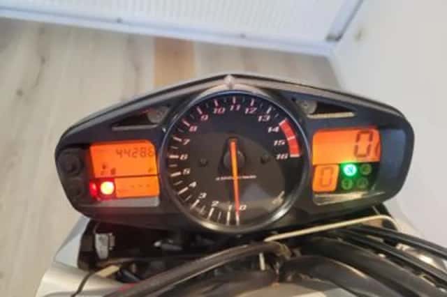 Suzuki GSR600 (2007) thumbnail 5