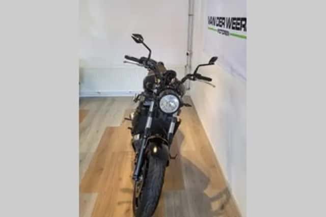 Yamaha XSR700 (2022) thumbnail 3