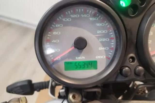 Ducati Monster 620 Dark (2002) thumbnail 5