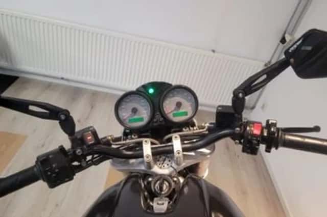 Ducati Monster 620 Dark (2002) thumbnail 6