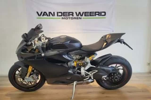 Ducati Panigale 1199 S (2015) thumbnail 2