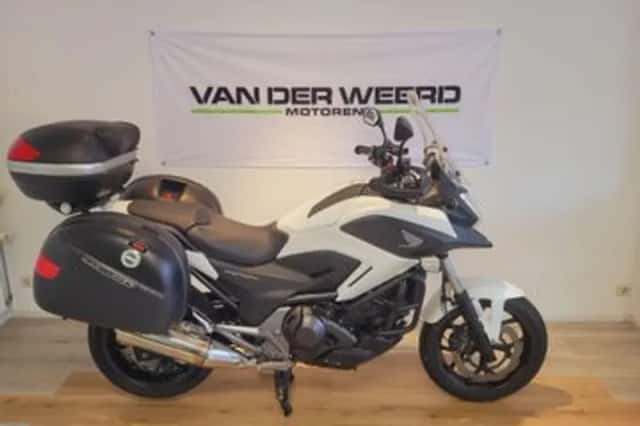 Honda NC750X (2015) thumbnail 1