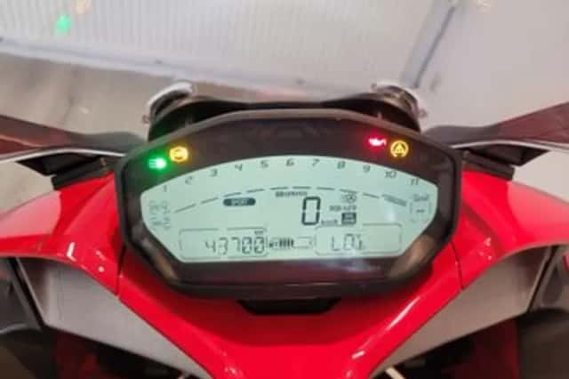 Ducati Supersport S (2017) thumbnail 5