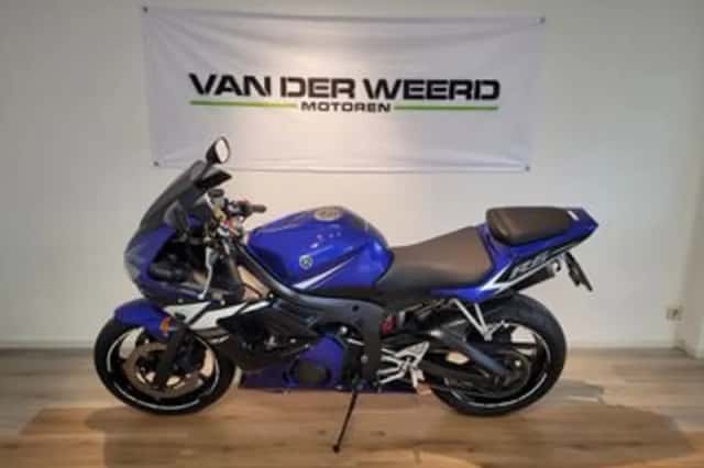 Yamaha YZF-R6 (2003) thumbnail 2